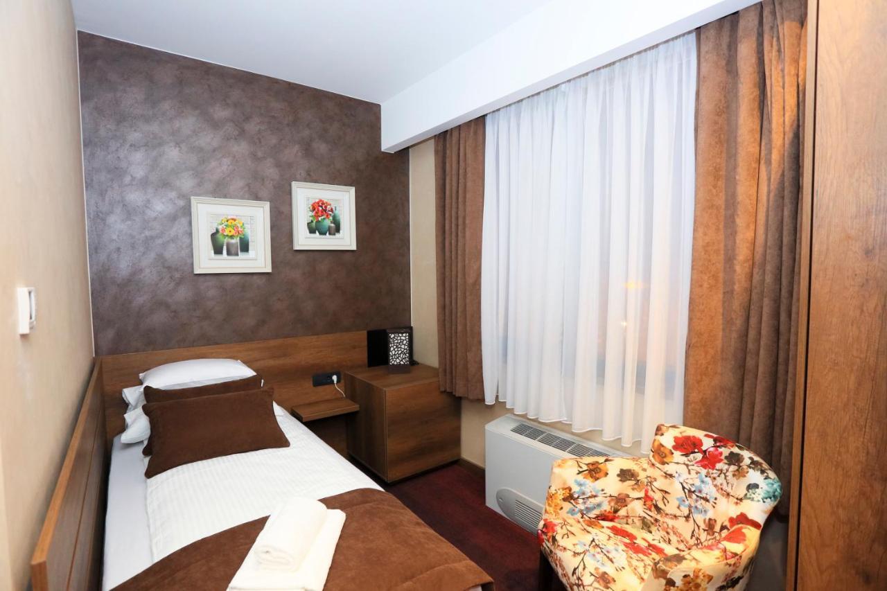 Carpe Diem Boutique Hotel Ζένιτσα Εξωτερικό φωτογραφία